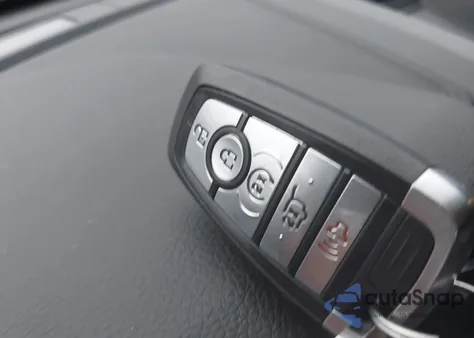 2019 Ford Expedition Limited z USA, uszkodzony, nr VIN 1FMJU2AT1KEA24547